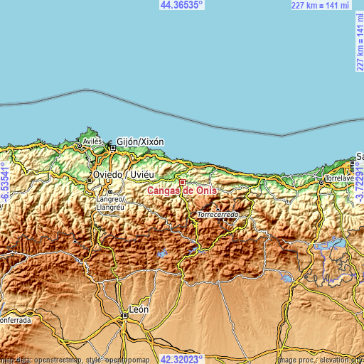 Topographic map of Cangas de Onís