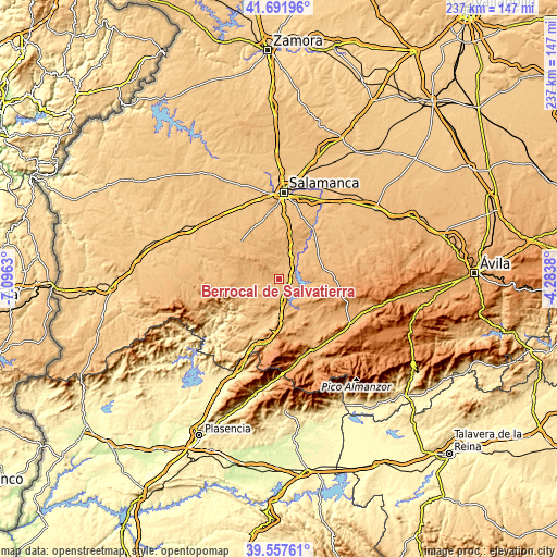 Topographic map of Berrocal de Salvatierra