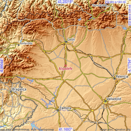 Topographic map of Algadefe