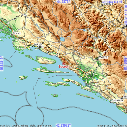 Topographic map of Tučepi