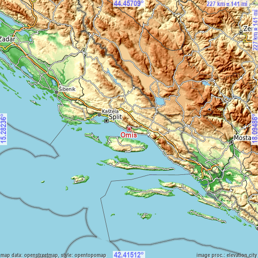 Topographic map of Omiš