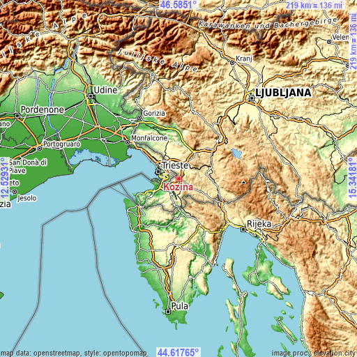 Topographic map of Kozina