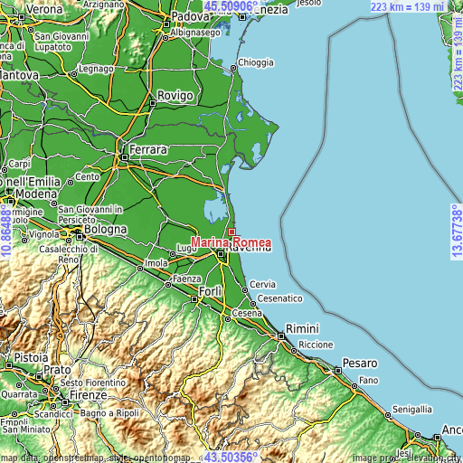 Topographic map of Marina Romea