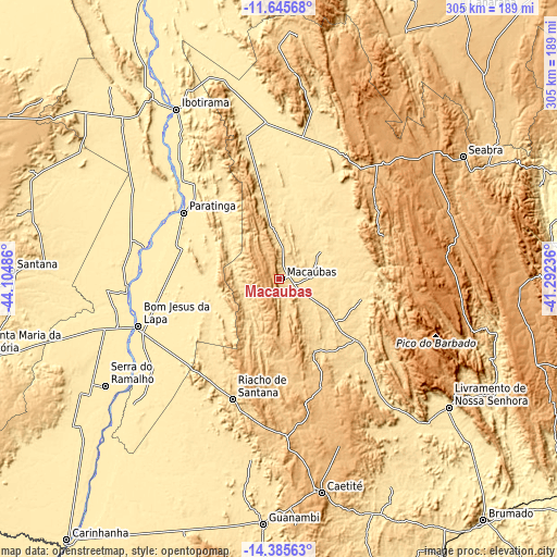 Topographic map of Macaúbas