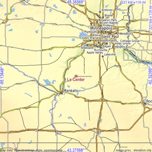 Topographic map of Le Center