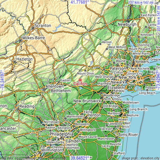 Topographic map of Califon