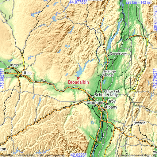 Topographic map of Broadalbin