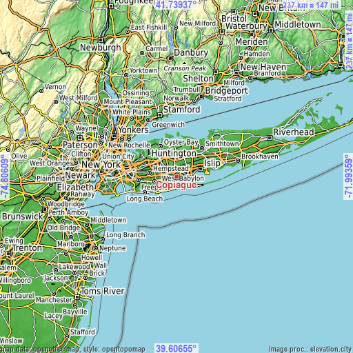 Topographic map of Copiague