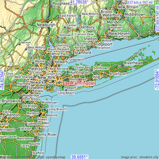 Topographic map of East Farmingdale