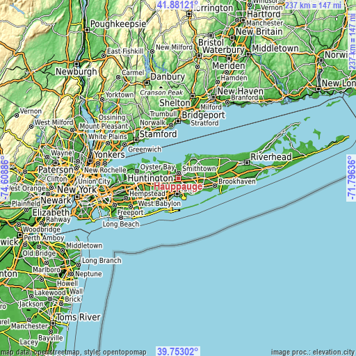 Topographic map of Hauppauge