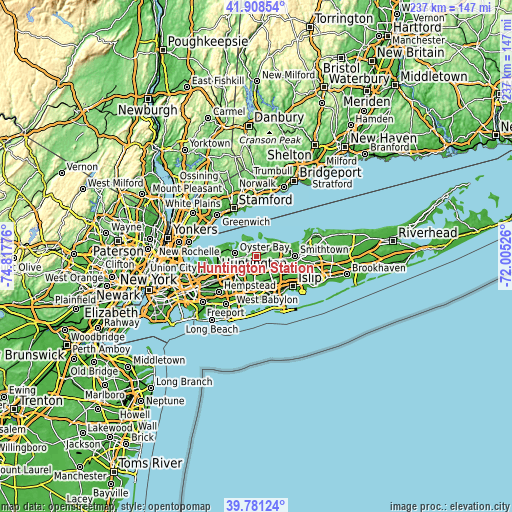 Topographic map of Huntington Station