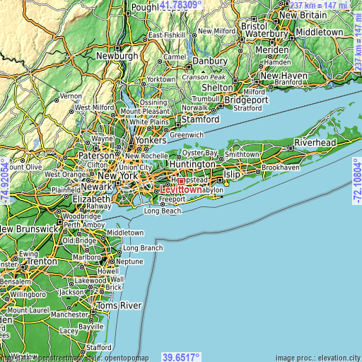 Topographic map of Levittown