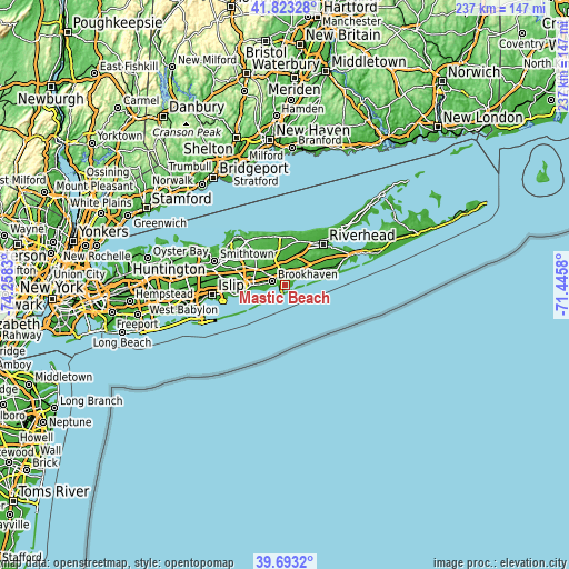 Topographic map of Mastic Beach