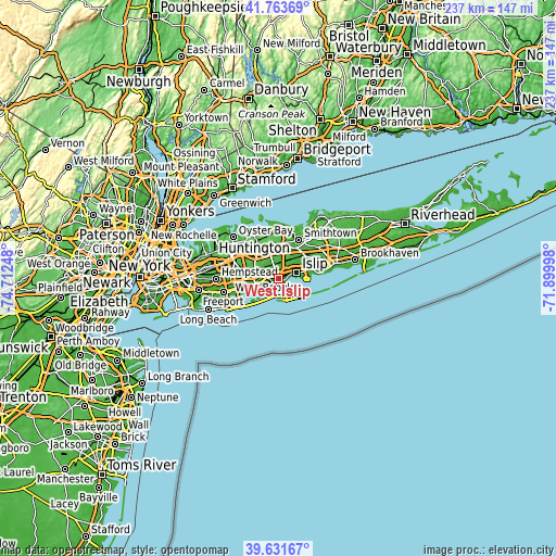 Topographic map of West Islip