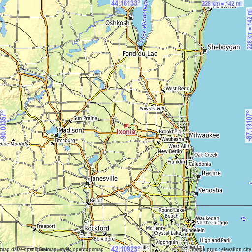 Topographic map of Ixonia