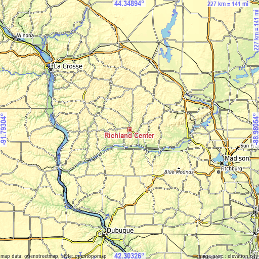 Topographic map of Richland Center