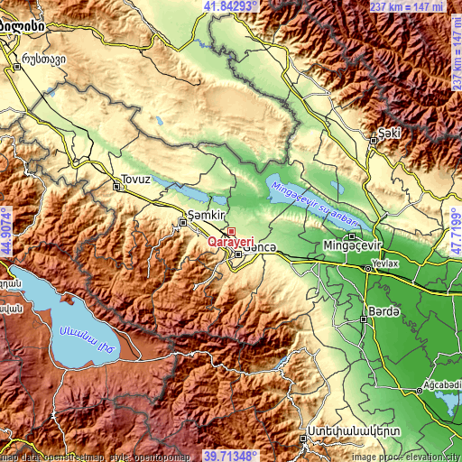 Topographic map of Qarayeri