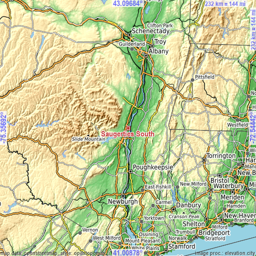 Topographic map of Saugerties South